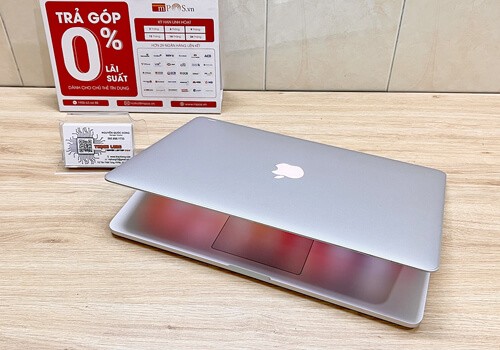 MacBook Pro (Retina, 15", Mid 2015)